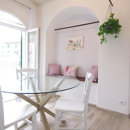 Casa Di Luigi Ed Ernestina Leilighet Dolcedo Eksteriør bilde